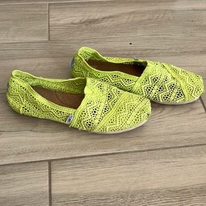 Toms 8.5 lime green shoes